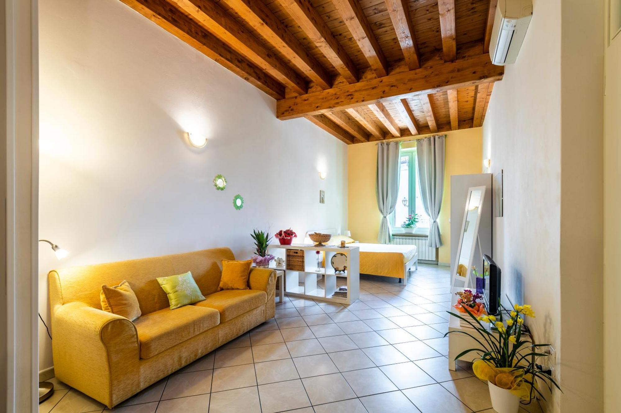 Flowers Apartments Desenzano del Garda Buitenkant foto
